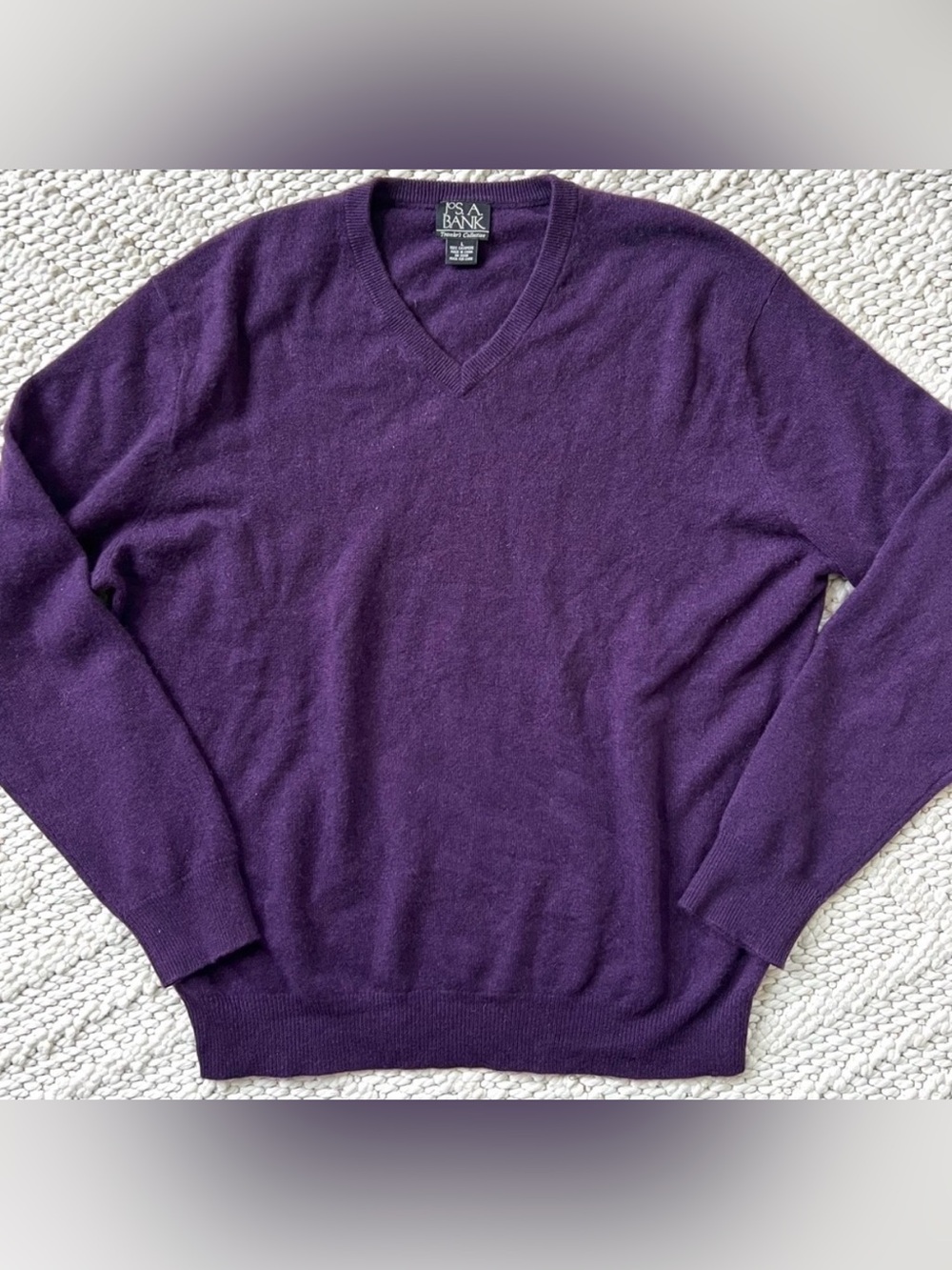 Jos A Bank Purple Cashmere V Neck Sweater Mens LARGE EUC